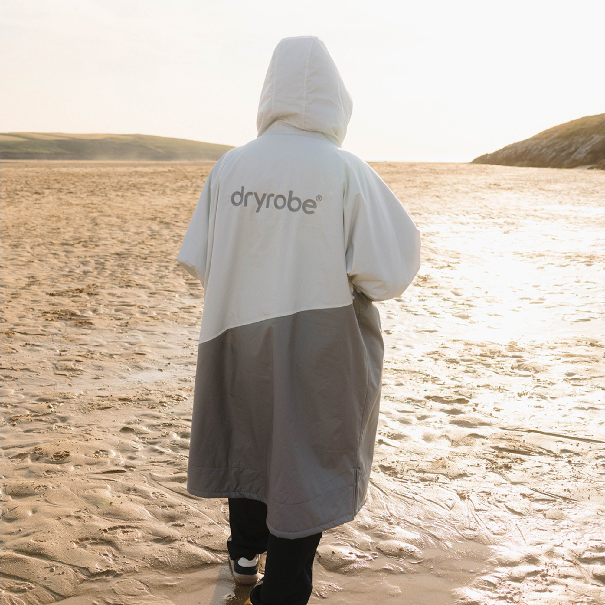 2026 Dryrobe Advance Long Sleeve Changing Robe DALSV3 - Stone